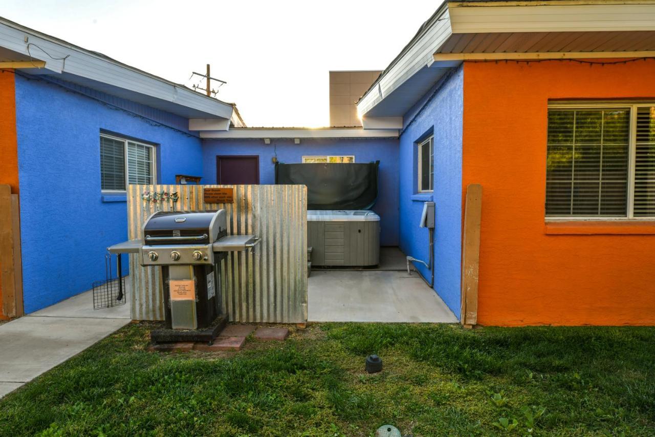 Inn 1 - Downtown 1 Bedroom Unit, Sleeps 6 With Shared Hot Tub Moab Ngoại thất bức ảnh