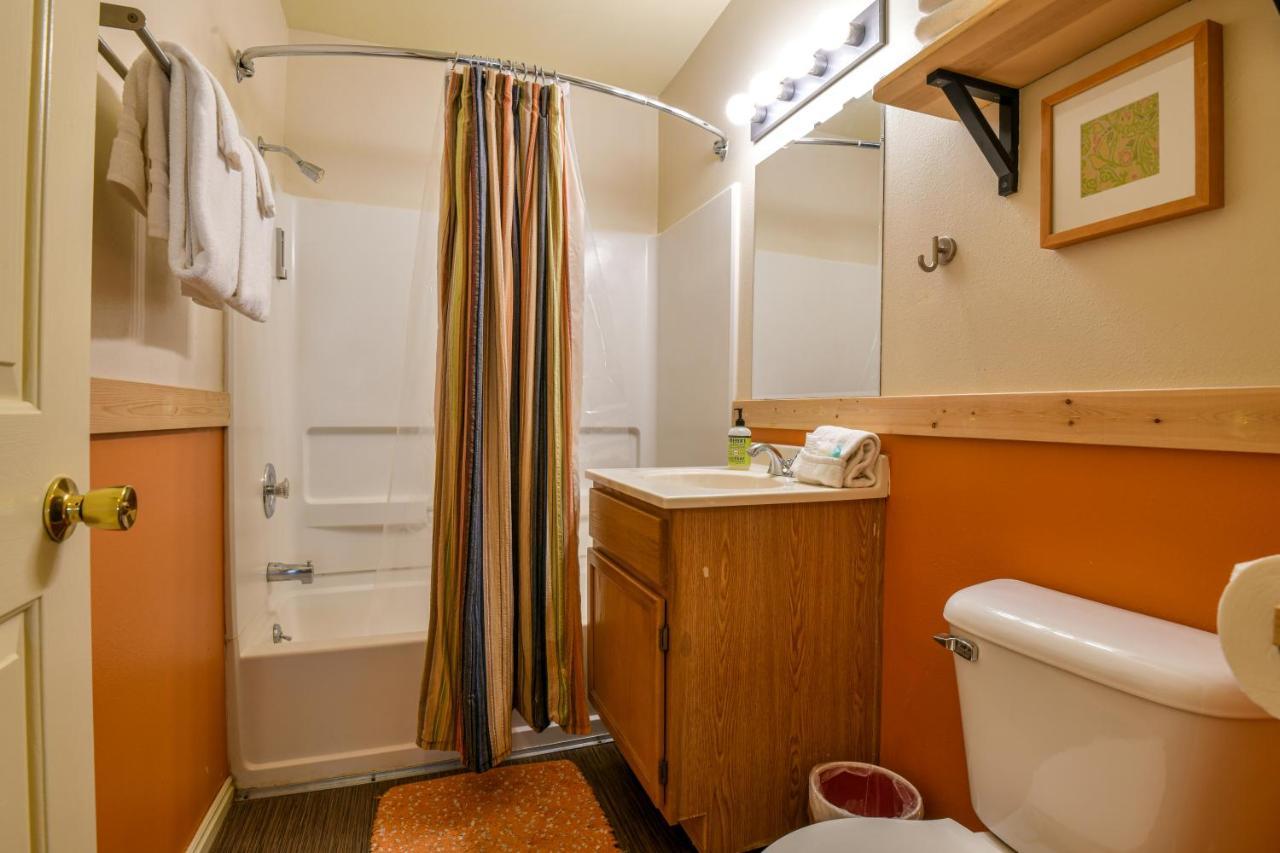 Inn 1 - Downtown 1 Bedroom Unit, Sleeps 6 With Shared Hot Tub Moab Ngoại thất bức ảnh