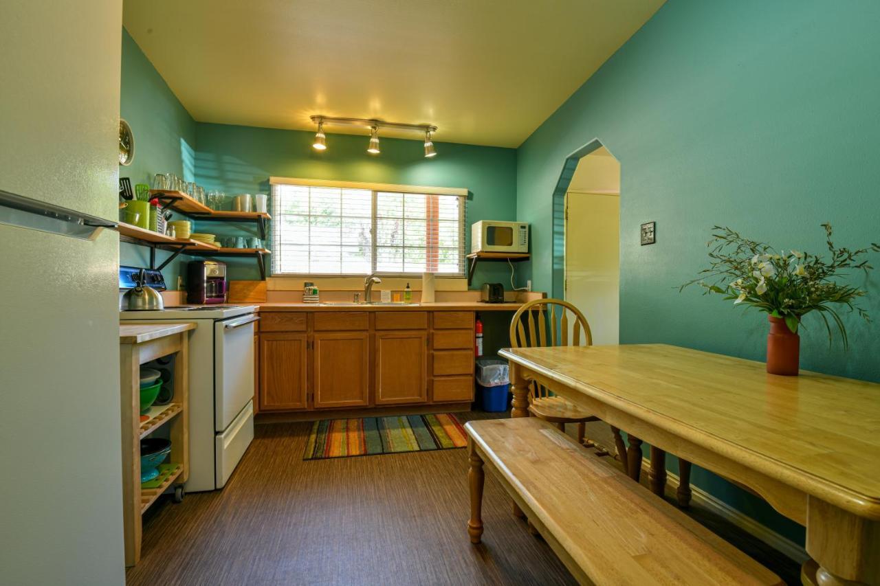 Inn 1 - Downtown 1 Bedroom Unit, Sleeps 6 With Shared Hot Tub Moab Ngoại thất bức ảnh
